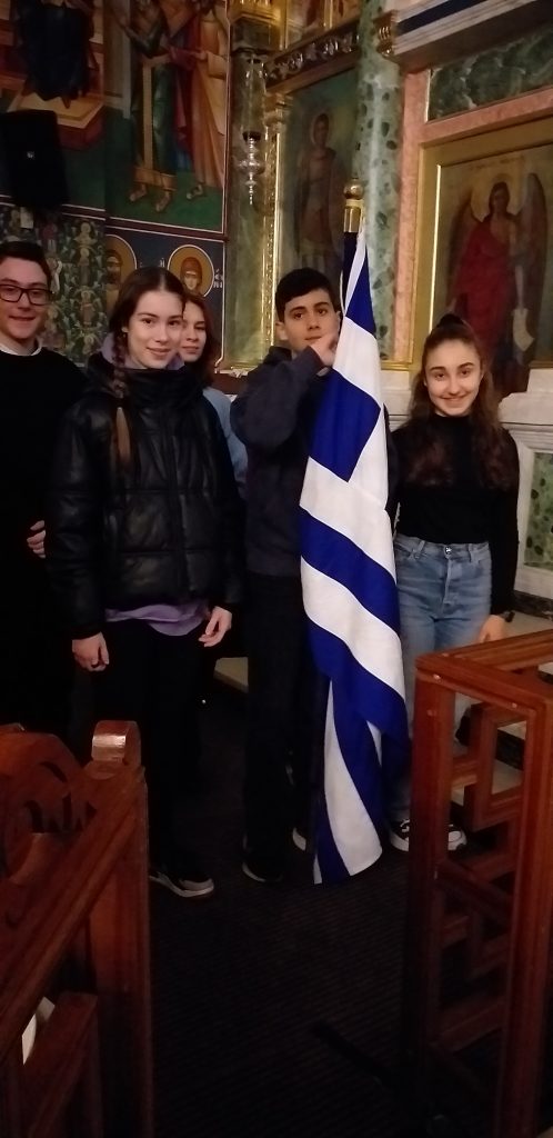 ΣΗΜΑΙΟΦΟΡΟΣ ΚΑΙ ΠΑΡΑΣΤΑΤΕΣ ΣΤΟΝ ΕΚΚΛΗΣΙΑΣΜΟ